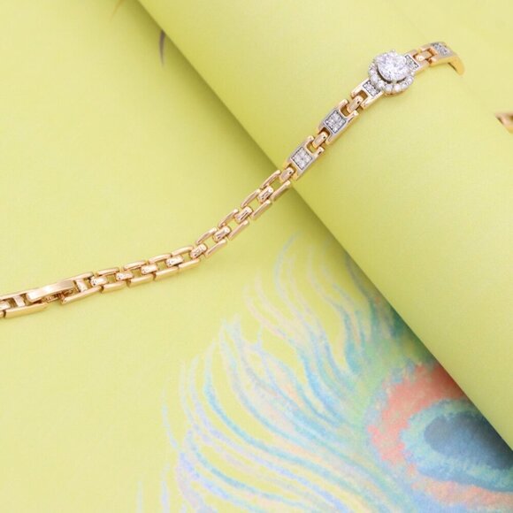 "Rose Gold Bracelet with Sparkling Centerpiece & Link Detailing, XPBL0830 - Picture 9 of 12